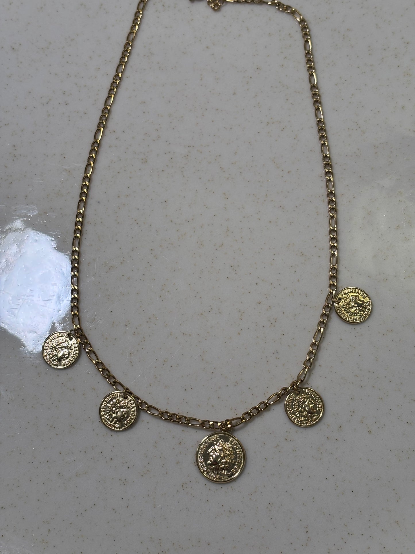 Collier Rome