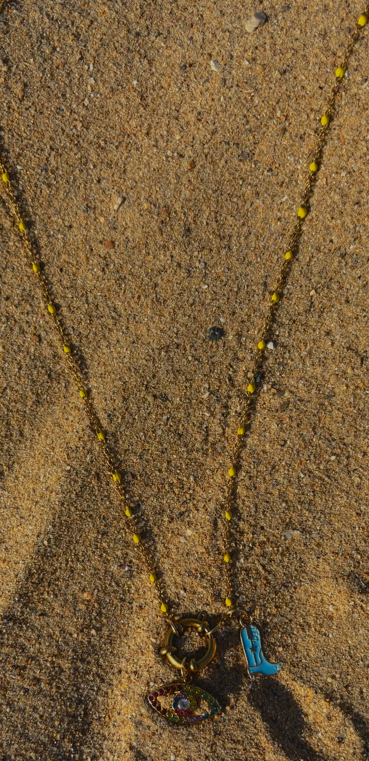 Collier JADE