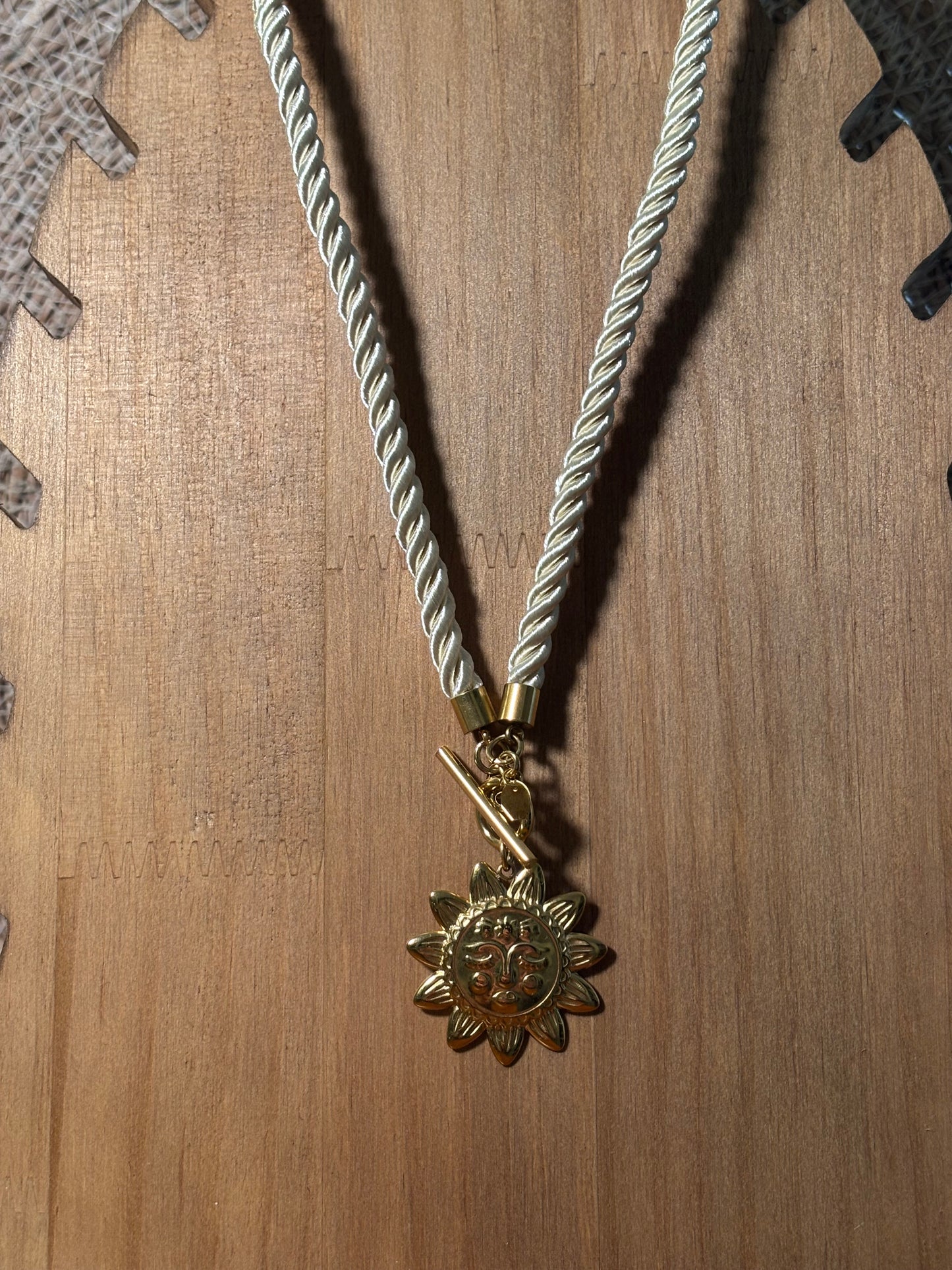 Collier Bali