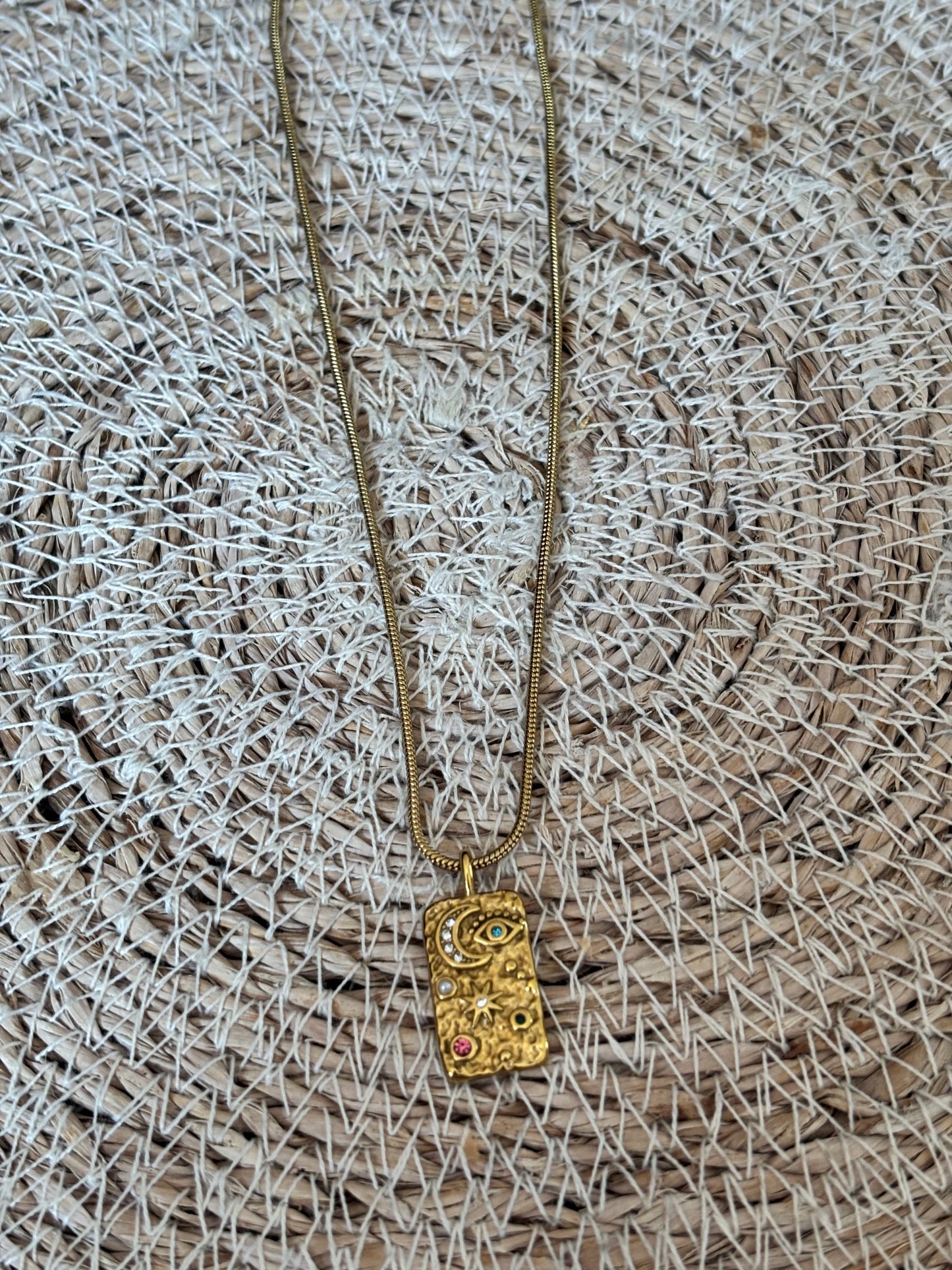 Collier Sarah