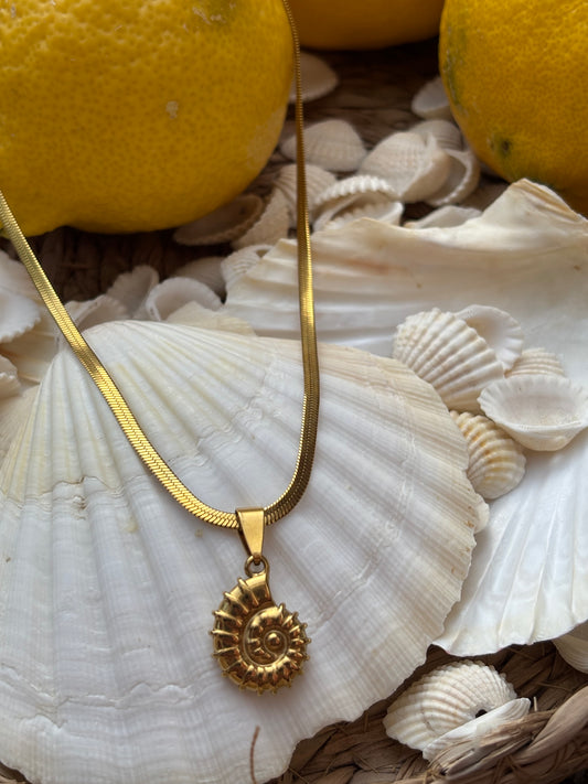 Collier Emi