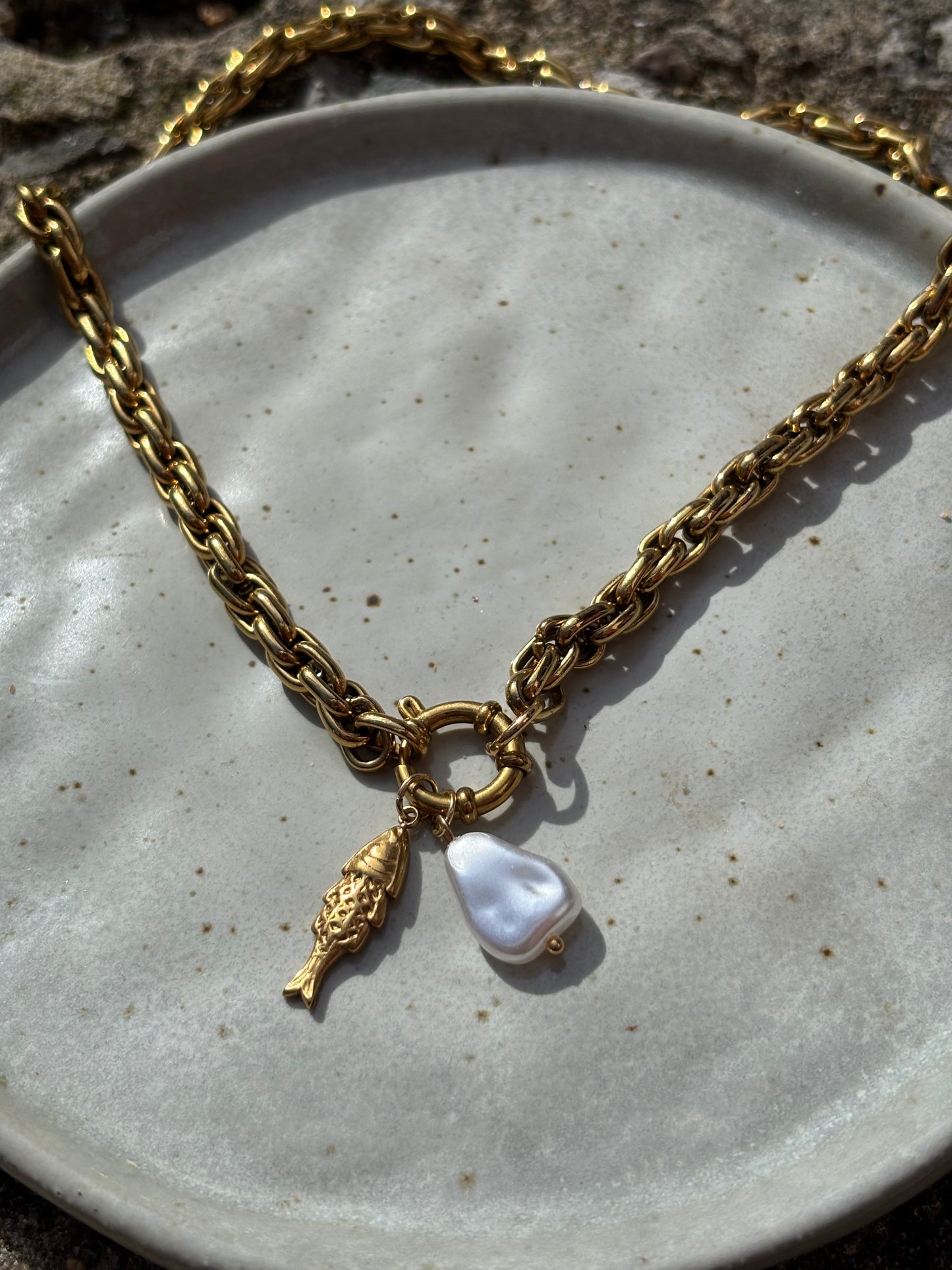 Collier Nao