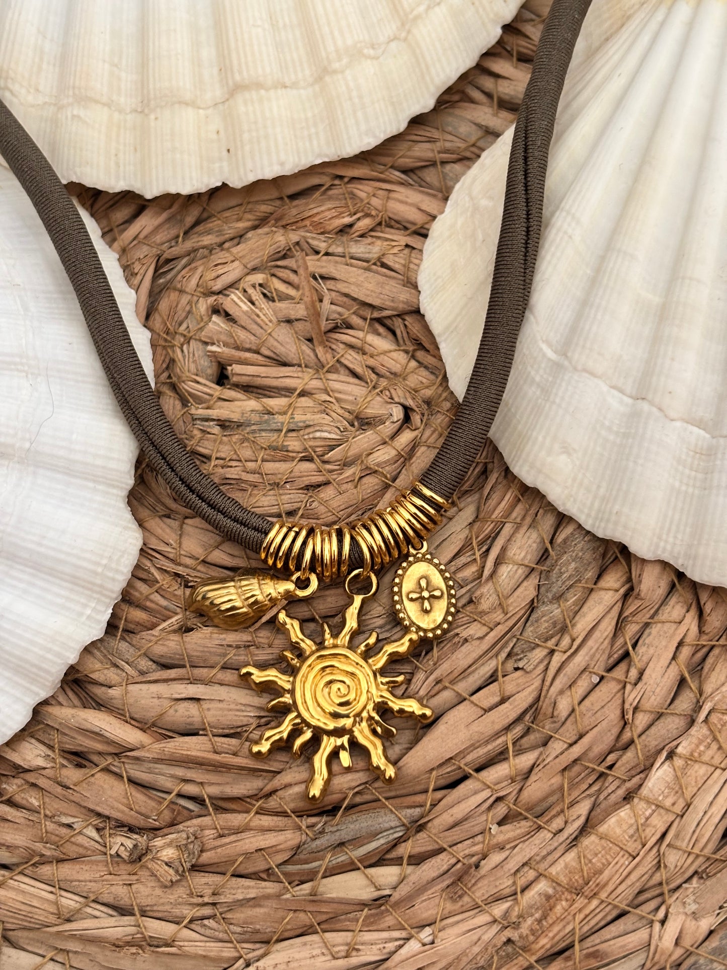 Collier Lou