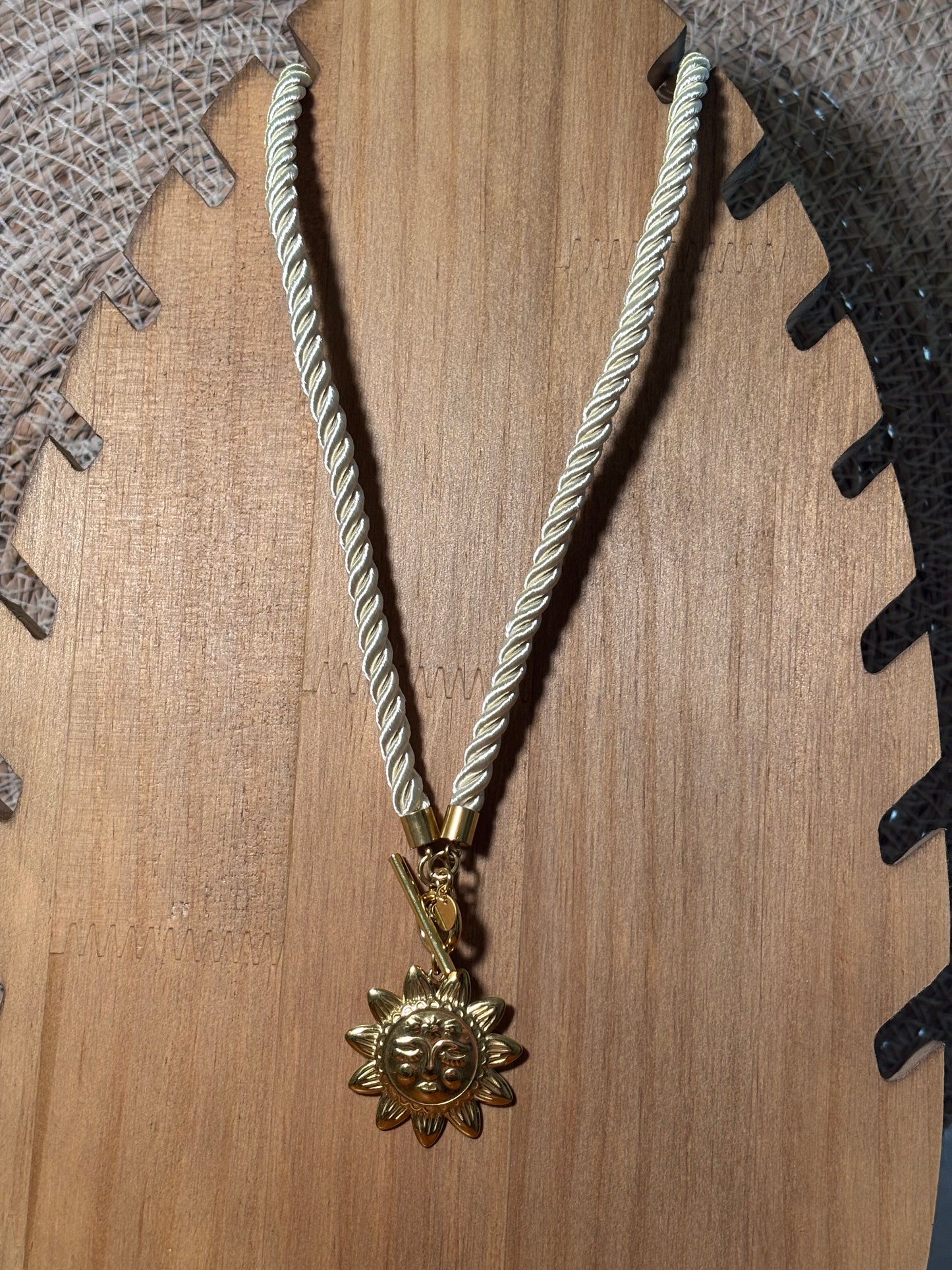 Collier Bali